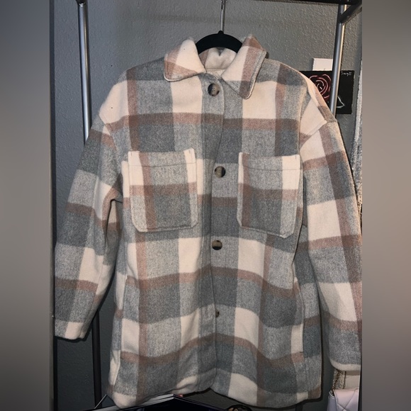 Over sized flannel - Picture 2 of 2